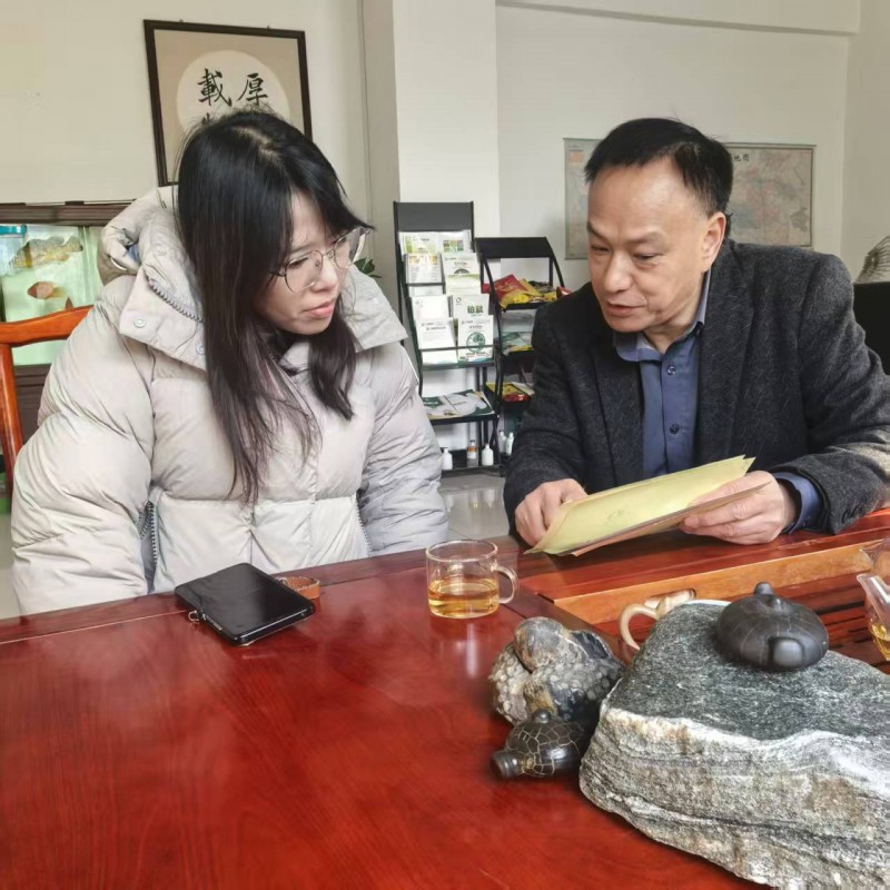 Mr Cao från Zhejiang besökte Baosheng Feed Factory för en inspektionsturné